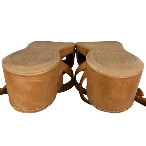 b.o.c. Born Concepts Alma Tan Leather Buckle Wedge Sandal Size 9 - Picture 9 of 15